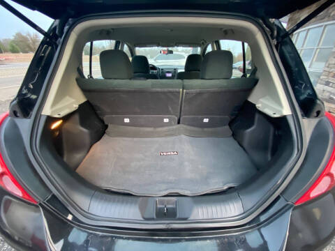 2012 Nissan Versa 1.8 SL