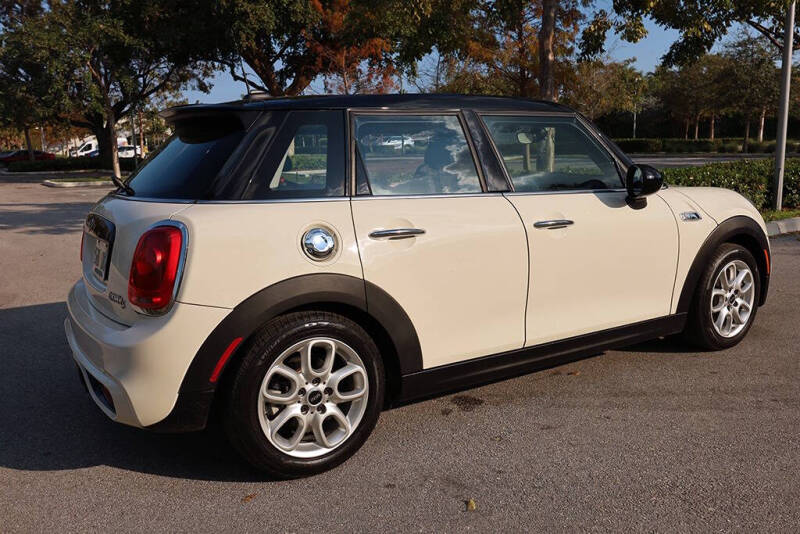 2015 MINI Hardtop 4 Door Cooper S