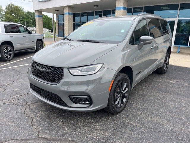 2021 Chrysler Pacifica Touring L