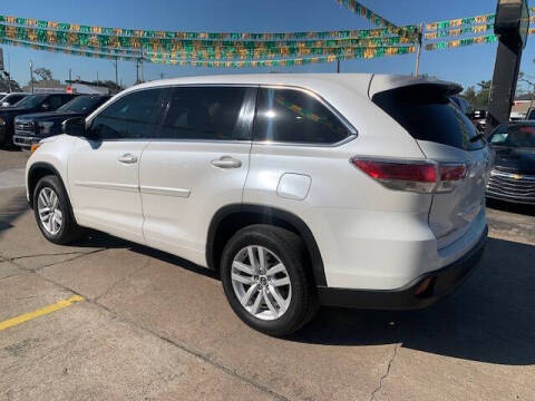 2016 Toyota Highlander LE