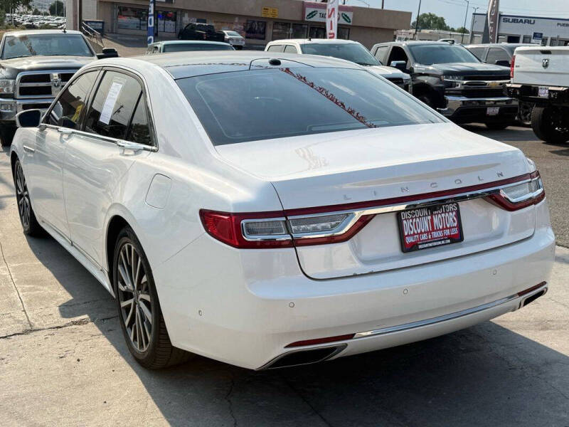 2017 Lincoln Continental Select
