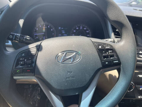 2017 Hyundai Tucson SE