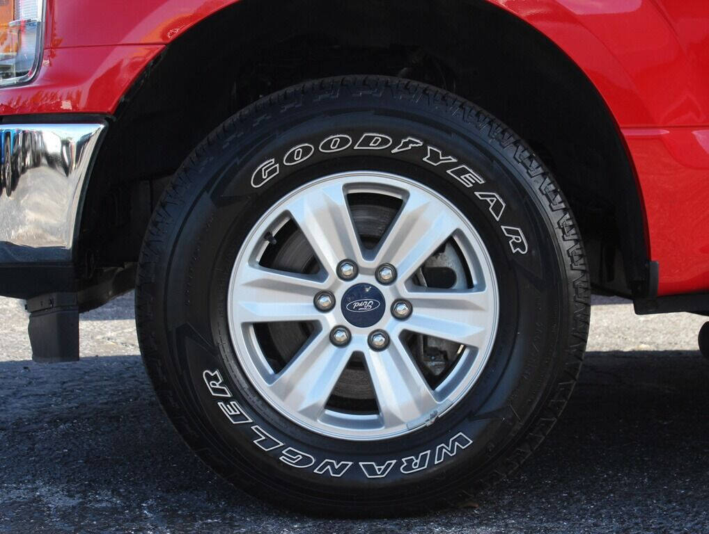 2020 Ford F-150  - $38,995