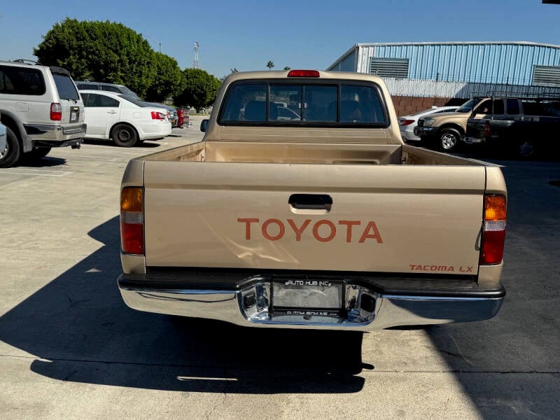 1997 Toyota Tacoma Base photo 10