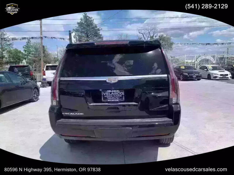 2017 Cadillac Escalade Standard