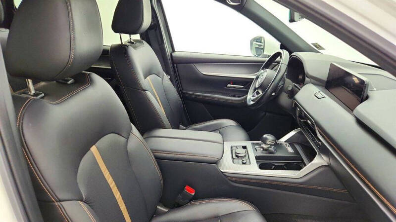 2024 Mazda CX-90 Plug-in Hybrid Premium Plus