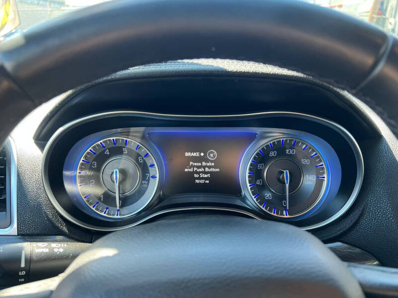 2017 Chrysler 300 Limited