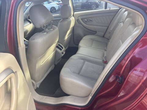 2014 Ford Taurus SEL