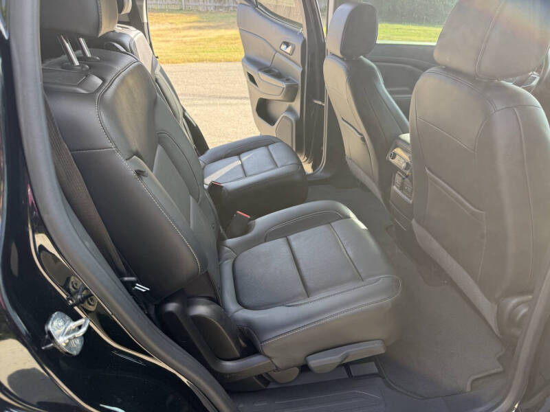 2020 GMC Acadia SLT