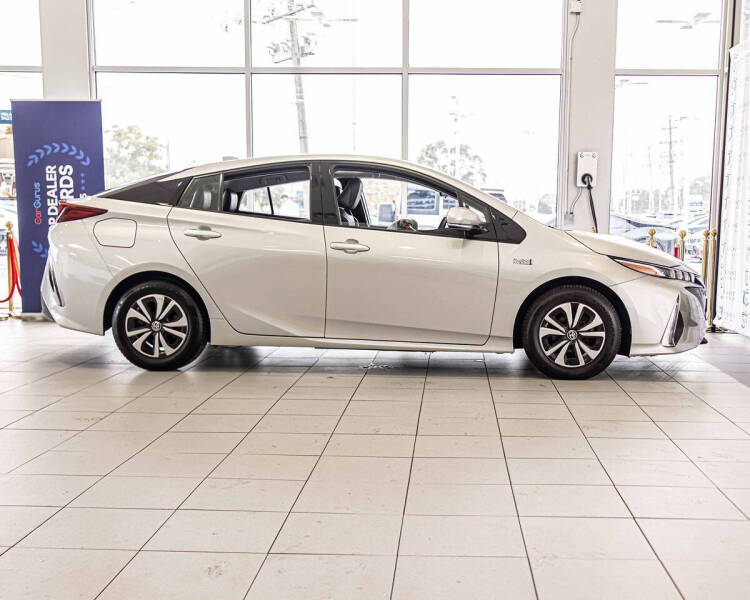 2018 Toyota Prius Prime Premium