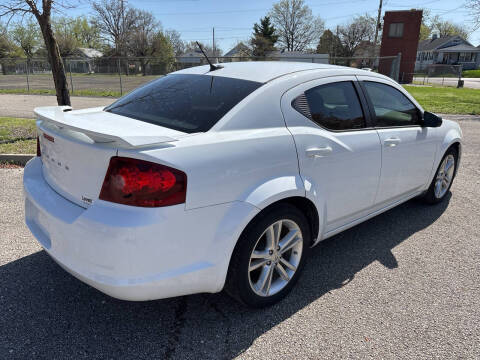 2012 Dodge Avenger SE V6