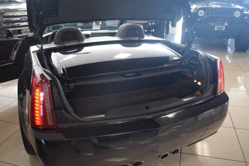 2005 Cadillac XLR