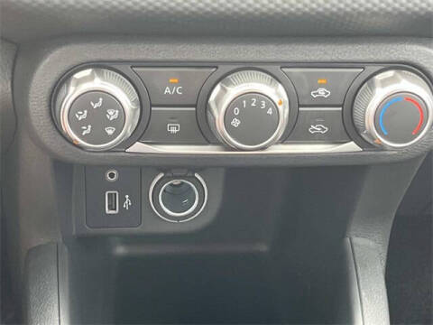 2025 Nissan Kicks Play S