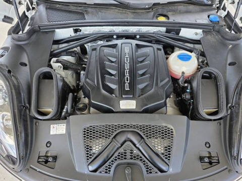 2016 Porsche Macan S