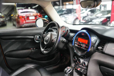 2016 MINI Hardtop 4 Door Cooper