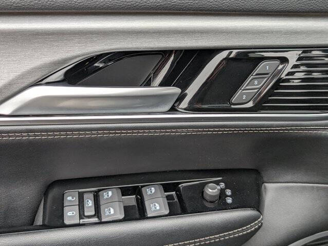 2024 Jeep Wagoneer Carbide