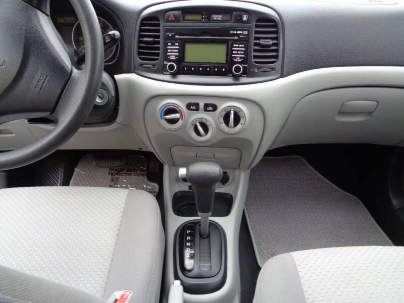 2008 Hyundai Accent GS
