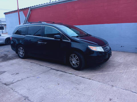 2012 Honda Odyssey for sale at Best Deal Motors in Saint Charles MO