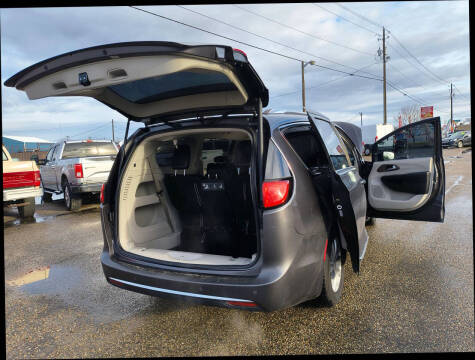 2018 Chrysler Pacifica Touring L