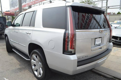 2018 Cadillac Escalade Luxury