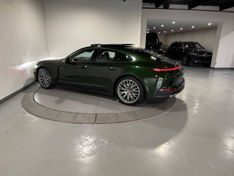 2025 Porsche Panamera 4 E-Hybrid