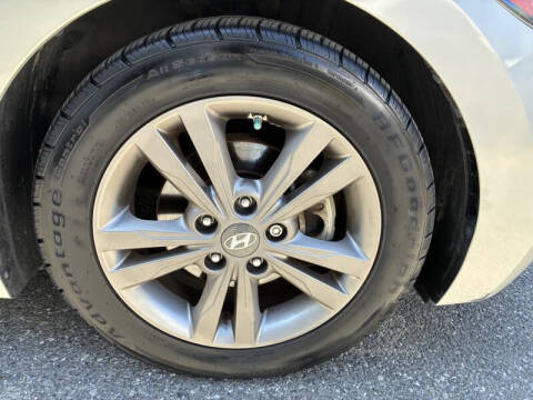 2017 Hyundai Elantra
