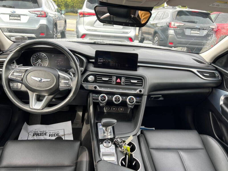 2023 Genesis G70