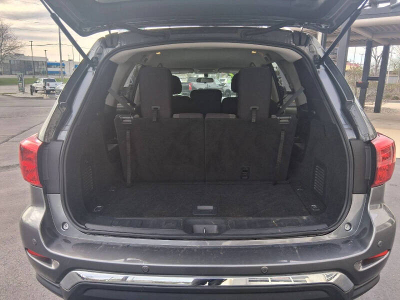 2019 Nissan Pathfinder S