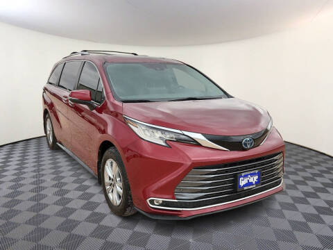 2022 Toyota Sienna Limited 7-Passenger