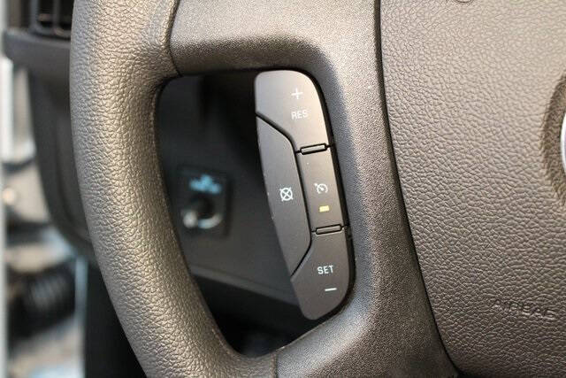 2025 Chevrolet Express 2500