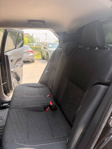 2022 Nissan Kicks S