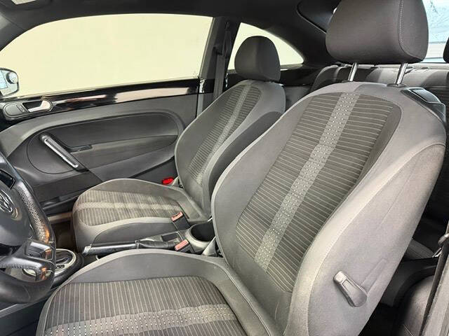 2012 Volkswagen Beetle Black Turbo PZEV