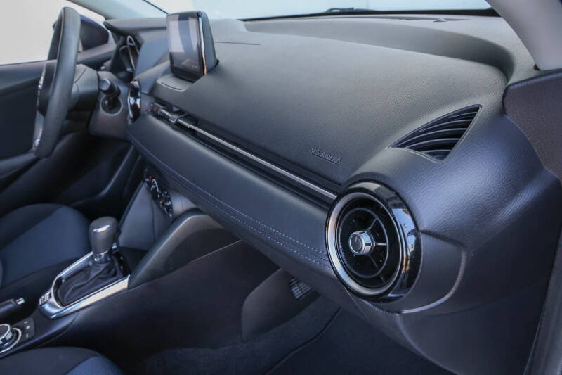 2019 Toyota Yaris LE