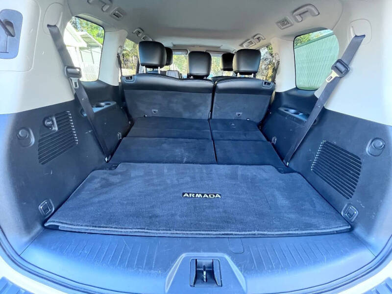 2022 Nissan Armada SL