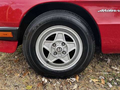 1988 Alfa Romeo Spider Veloce