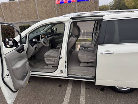 2015 Nissan Quest 3.5 SV