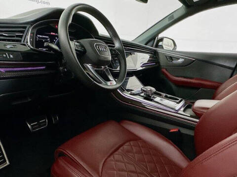 2023 Audi SQ8 4.0T quattro Premium Plus