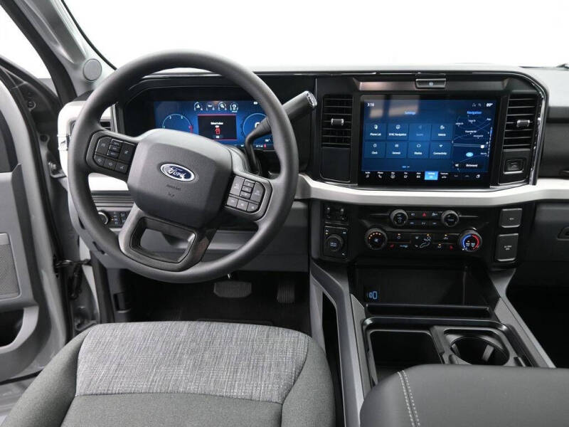 2026 Ford F-350 Super Duty XLT