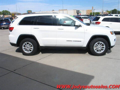 2019 Jeep Grand Cherokee Laredo