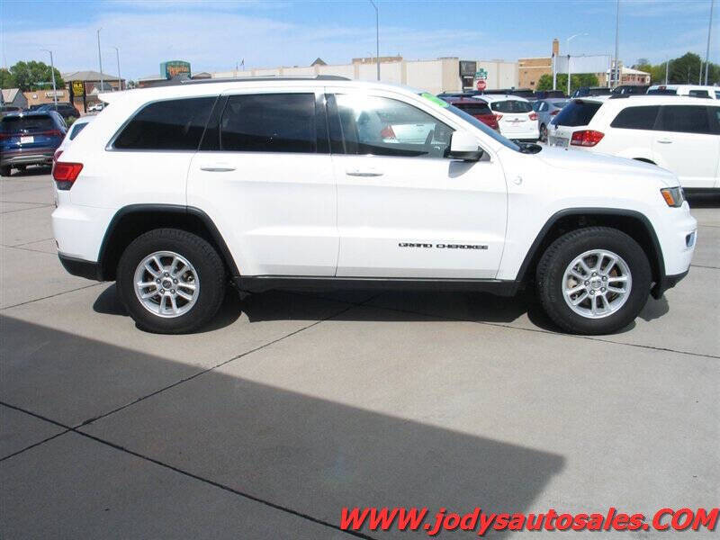 2019 Jeep Grand Cherokee Laredo