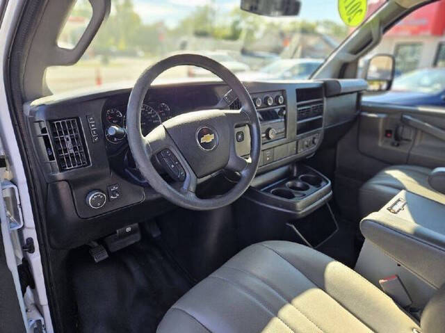 2017 Chevrolet Express 2500