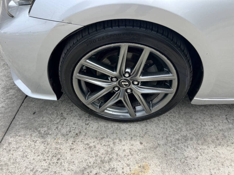2015 Lexus IS 250 Crafted Line