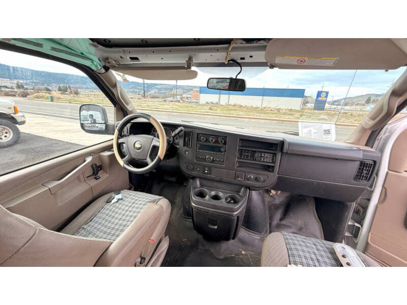 2017 Chevrolet Express 2500