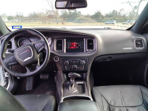 2015 Dodge Charger SE