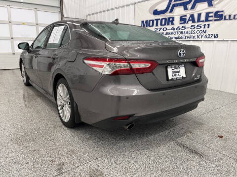 2018 Toyota Camry Hybrid XLE