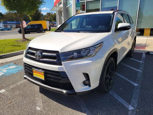 2019 Toyota Highlander SE's photo