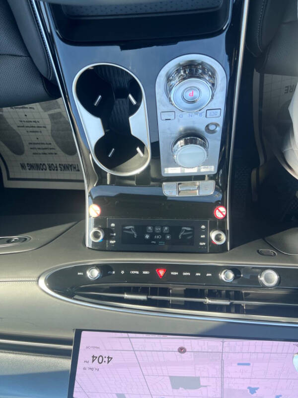 2026 Genesis GV70 2.5T Standard