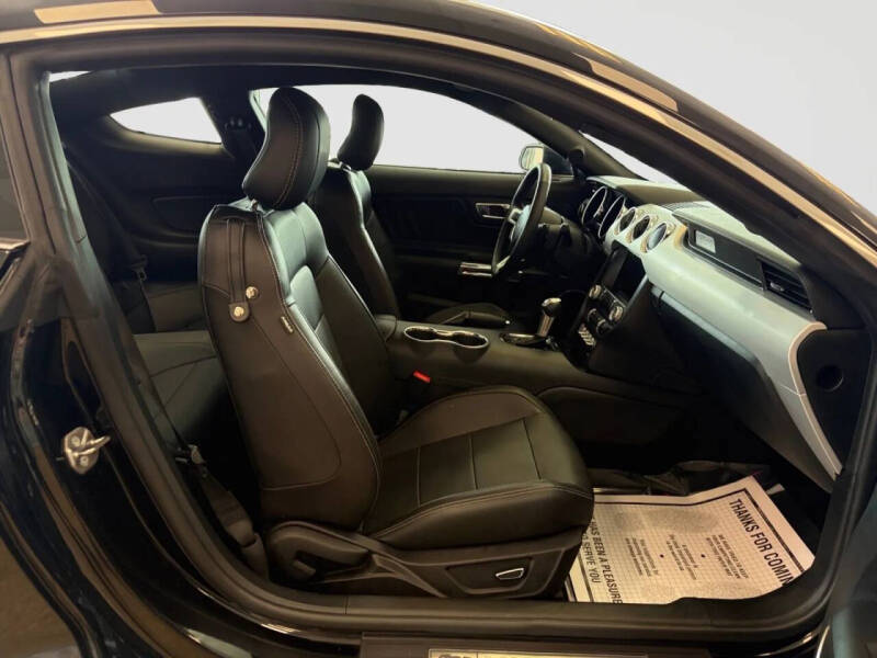 2017 Ford Mustang