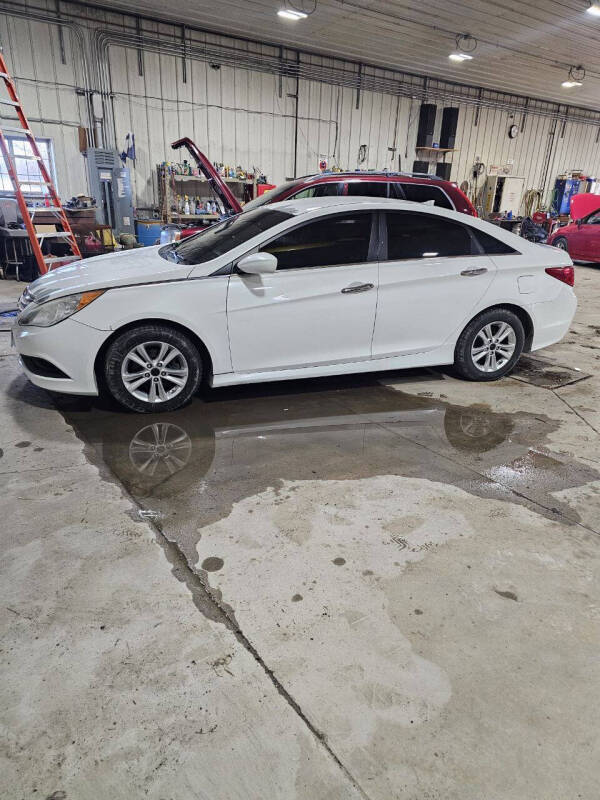 2014 Hyundai Sonata GLS's photo