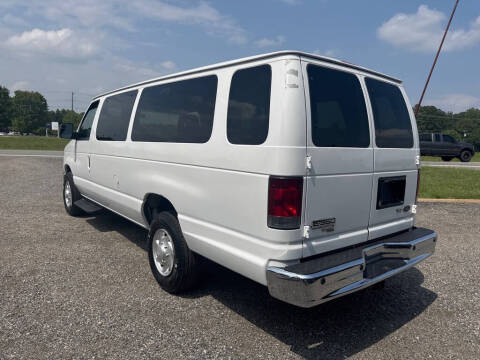 2013 Ford E-Series E-350 SD XLT